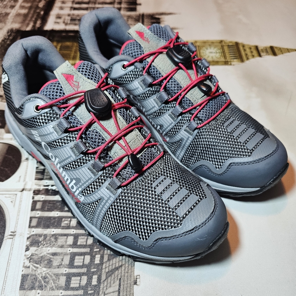 Columbia mountain IV Outdry athletic hiking * waterproof* shoes Women's size 9